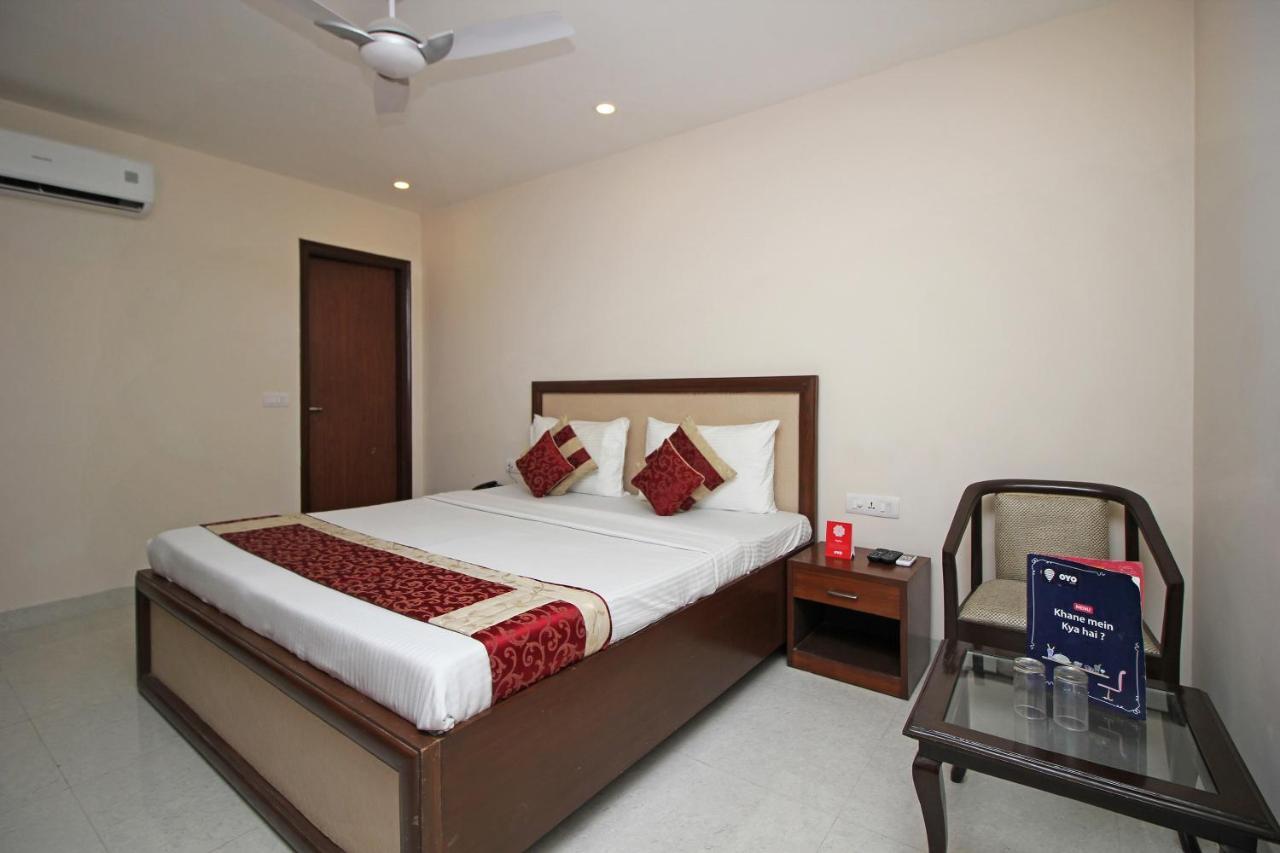Oyo Hotel Blu Pebbles Near Delhi Airport Yeni Delhi Dış mekan fotoğraf